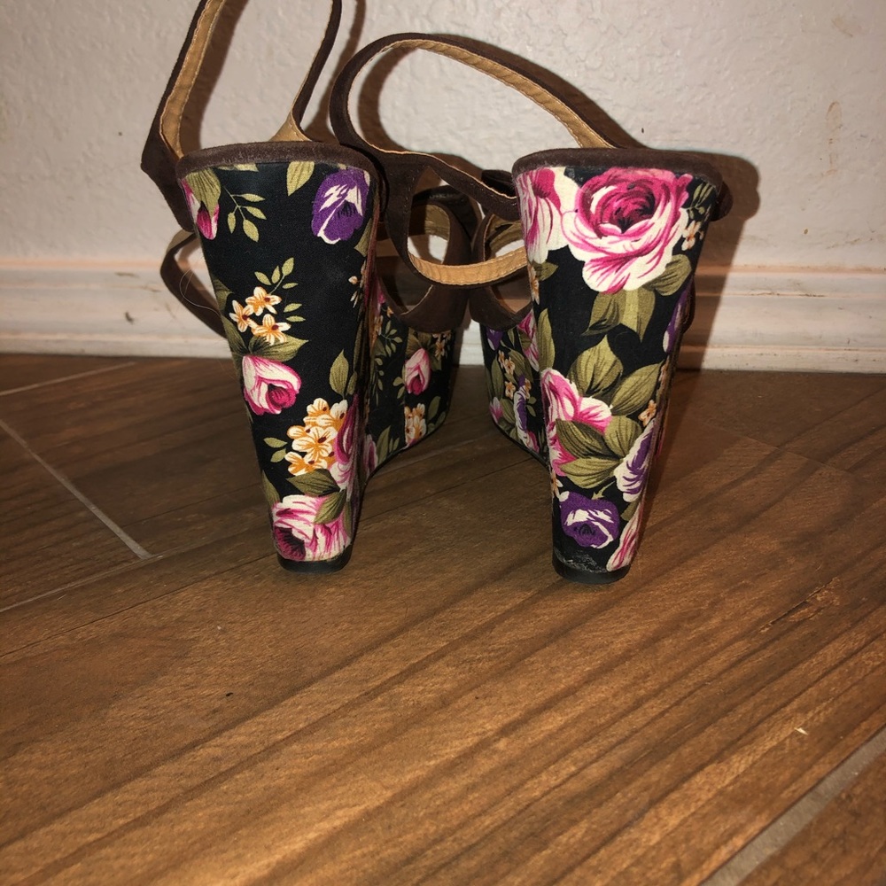 Wedges - Picture 3 of 3